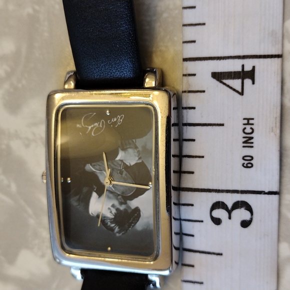 Elvis Presley Signature Product 2003 genuine leather watch. main image 6
